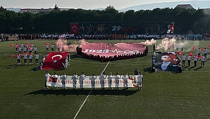 BİGA'DA CUMHURİYET COŞKUSU YAŞANDI