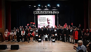 İSTİKLAL MARŞI'NIN KABULÜNÜN 104.YILINDA BİGA'DA PROGRAM DÜZENLENDİ