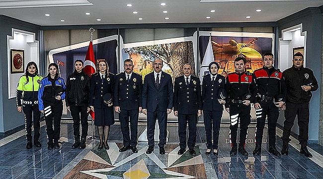 POLİS HAFTASI KAPSAMINDA VALİ TORAMAN'A ZİYARET