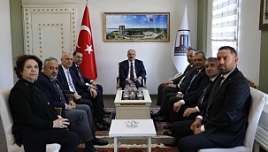 ÇTSO YÖNETİMİNDEN VALİ TORAMAN'A ZİYARET