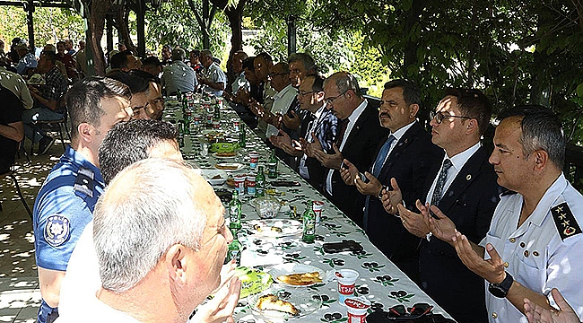VALİ TORAMAN BİGALI KÖYÜ'NDE HAYIR YEMEĞİNE KATILDI