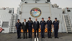 VALİ TORAMAN'DAN TCG KINALIADA GEMİSİNE ZİYARET