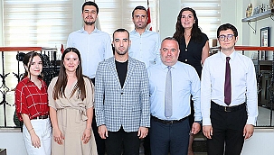 AK PARTİ GENÇLİK KOLLARINDAN ÇANAKKALE BAROSU'NA ZİYARET