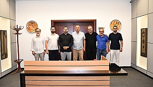 ÇANAKKALESPOR YÖNETİMİNDEN ÇANAKKALE TİCARET VE SANAYİ ODASI'NA ZİYARET