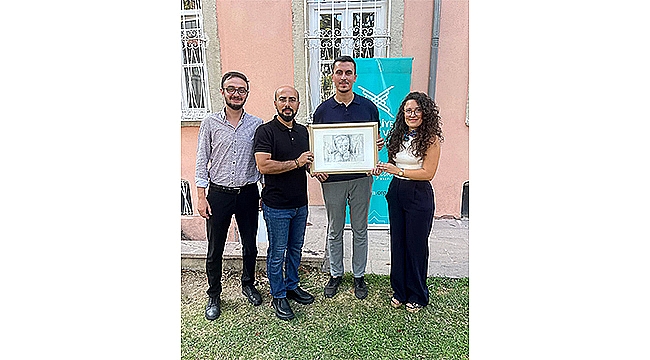 AK PARTİ'DEN TÜGVA SERGİSİNE DESTEK