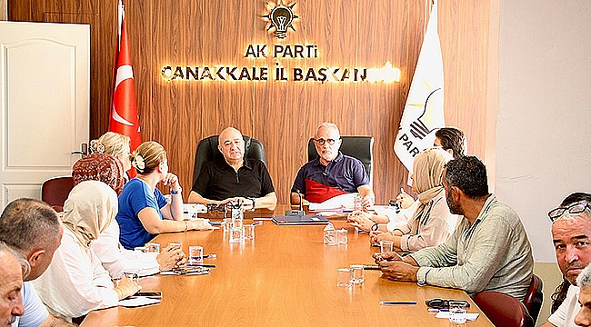 AK PARTİ HAFTALIK YÖNETİM KURULU TOPLANTISI GERÇEKLEŞTİRİLDİ