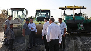 KARACAÖREN VE ÖZBEK KÖYÜ YOLLARINDA SICAK ASFALT TAMAMLANDI