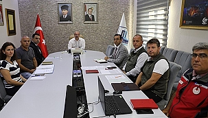 SAHİPSİZ SOKAK HAYVANLARI KONULU DEĞERLENDİRME TOPLANTISI GERÇEKLEŞTİRİLDİ