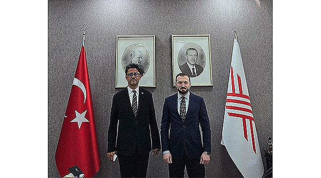 ÇOMÜ REKTÖRÜ CÜNEYT ERENOĞLU'NDAN YÖK'E ZİYARET