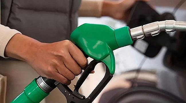 MOTORİNDE BEKLENEN İNDİRİM GELDİ