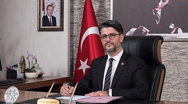 REKTÖR ERENOĞLU'NDAN 30 AĞUSTOS ZAFER BAYRAMI MESAJI