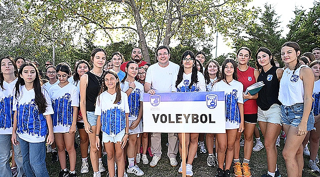 YAZ SPOR OKULLARININ KAPANIŞ ŞENLİĞİ VE BELGE TÖRENİ GERÇEKLEŞTİ