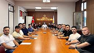 AK GENÇ ÇANAKKALE'DE HAFTALIK YÖNETİM KURULU TOPLANTISI GERÇEKLEŞTİRİLDİ
