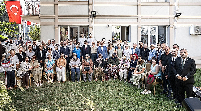 AK PARTİ ÇANAKKALE'DEN ŞEHİT AİLELERİ VAKFI'NA ZİYARET