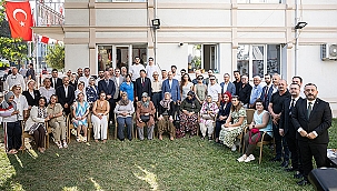 AK PARTİ ÇANAKKALE'DEN ŞEHİT AİLELERİ VAKFI'NA ZİYARET