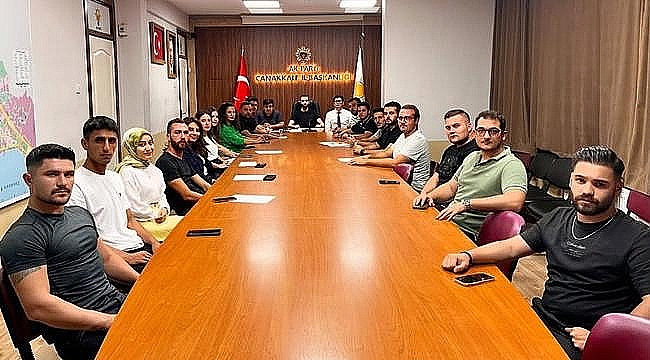AK PARTİ ÇANAKKALE İL GENÇLİK KOLLARI'NDAN HAFTALIK OLAĞAN TOPLANTI
