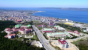 ÇOMÜ BİLİM VE ULUSLARARASILAŞMADA ZİRVEYE ÇIKIYOR