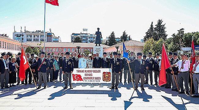 GAZİLER GÜNÜ ÇELENK TÖRENİ YAPILDI