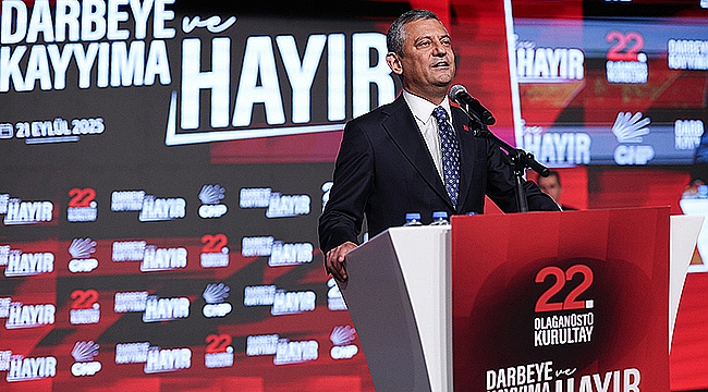 ÖZGÜR ÖZEL, CHP 22. OLAĞANÜSTÜ KURULTAYINDA YENİDEN SEÇİLDİ