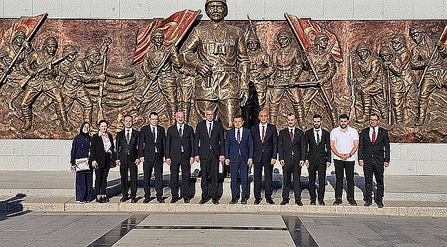  SAĞLIK BAKANI GELİBOLU TARİHİ ALAN'DA ZİYARETLERDE BULUNDU