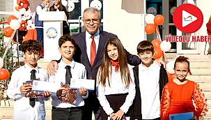 BAŞKAN ELBİ'DEN 29 EKİM'DE ÖĞRENCİLERİ SEVİNDİREN HEDİYE