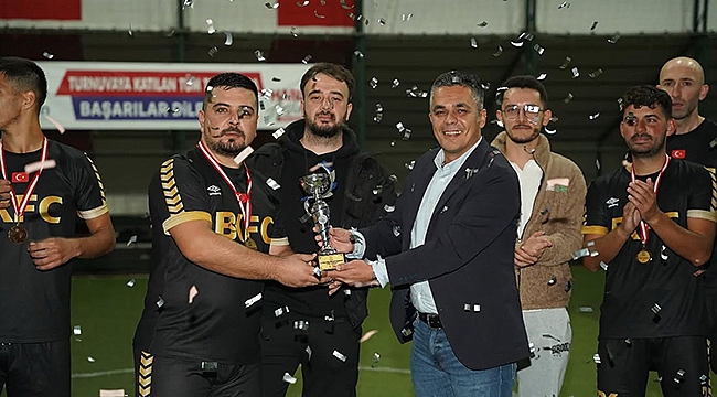 ÇAN BELEDİYESİ FUTBOL TURNUVASI'NDA ŞAMPİYON BK MEDYA