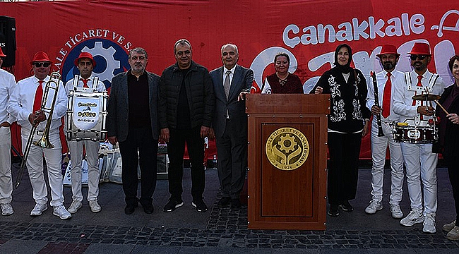 "ÇANAKKALE ÇARŞI ALIŞVERİŞ GÜNLERİ" HEDİYE TÖRENİ İLE TAMAMLANDI