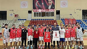 ÇANAKKALESPOR BASKETBOL TAKIMINA MORAL ZİYARETİ