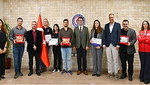 DERECEYE GİREN ÇOMÜ ÖĞRENCİLERİNE REKTÖR ERENOĞLU'NDAN TEŞEKKÜR