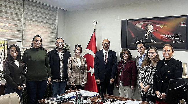  ECZACILAR ODASI'NDAN İL SAĞLIK MÜDÜRÜNE HAYIRLI OLSUN ZİYARETİ