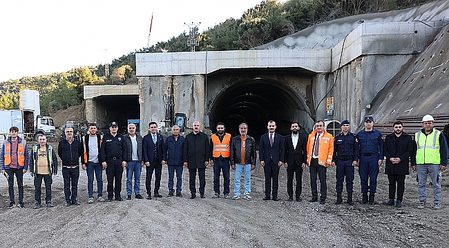  VALİ TORAMAN, KİLİTBAHİR'DEKİ T6 TÜNELİ ÇALIŞMALARINI İNCELEDİ