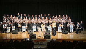 ÇANAKKALE BELEDİYESİ HOŞ SADA TSM KOROSU'NDAN "YENİ YILA MERHABA" KONSERİ