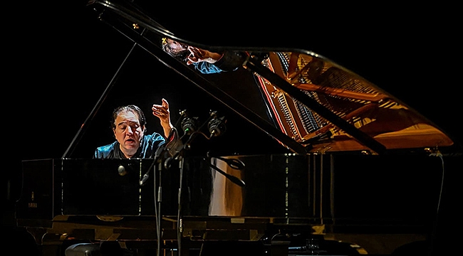 ÇANAKKALE'DE FAZIL SAY RÜZGARI ESTİ