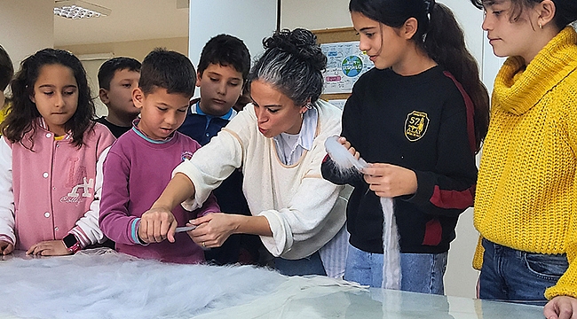 ÇOCUK KÜLTÜR EVİ'NDE "SANATÇI BULUŞMALARI" ETKİNLİĞİ BAŞLADI