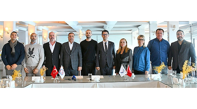 ÇOMÜ SPOR İLE ÇANAKKALE BELEDİYESPOR ARASINDA İŞ BİRLİĞİ PROTOKOLÜ İMZALANDI