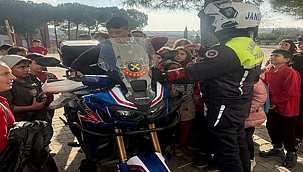 GEYİKLİ'DE ÖĞRENCİLERE TRAFİK BİLİNCİ EĞİTİMİ