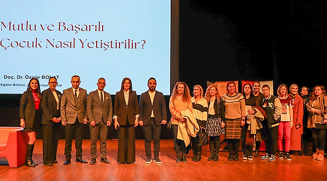 GÜZ DÖNEMİ ÖĞRETMEN AKADEMİLERİ KAPANIŞ PROGRAMI GERÇEKLEŞTİRİLDİ