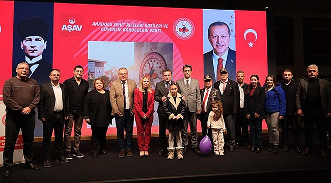 REKTÖR CÜNEYT ERENOĞLU, AŞAV BİRLİK VE BERABERLİK GECESİNE KATILDI