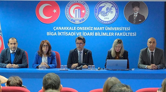 REKTÖR ERENOĞLU BİGA'DA ÖĞRENCİ TEMSİLCİLERİYLE BİR ARAYA GELDİ