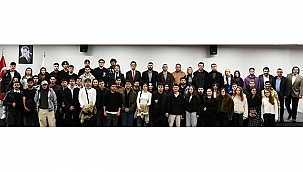 SPOR BİLİMLERİ FAKÜLTESİ'NDE FACE2FACE PROGRAMI DÜZENLENDİ