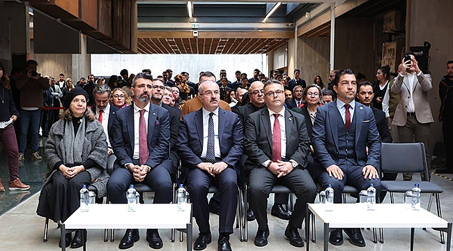 TROYA MÜZESİ'NDE "ODYSSEUS'UN RÜZGARI" SERGİSİ AÇILDI