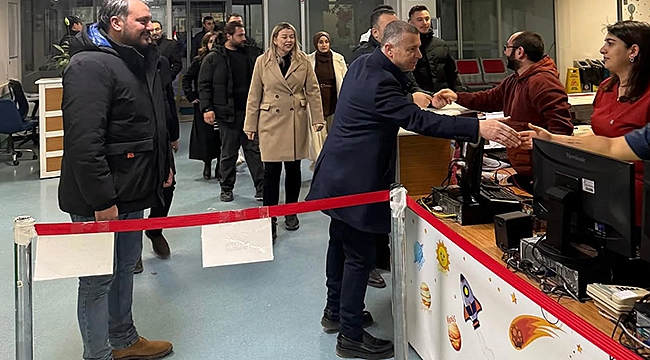 AK PARTİ TEŞKİLATINDAN YENİ YILIN İLK SAATLERİNDE ANLAMLI ZİYARETLER