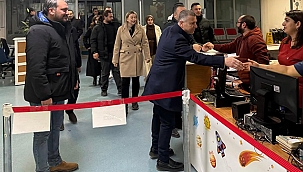 AK PARTİ TEŞKİLATINDAN YENİ YILIN İLK SAATLERİNDE ANLAMLI ZİYARETLER