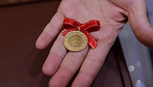 ALTIN VE GÜMÜŞTE TARİHİ ZİRVEYE YAKIN SEYİR