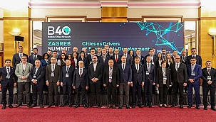 BAŞKAN ERKEK B40 AĞI ZİRVESİ'NE KATILDI