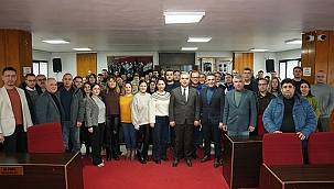 BAŞKAN HARUN ARSLAN BELEDİYENİN EMEKÇİLERİYLE YENİ YILI KARŞILADI