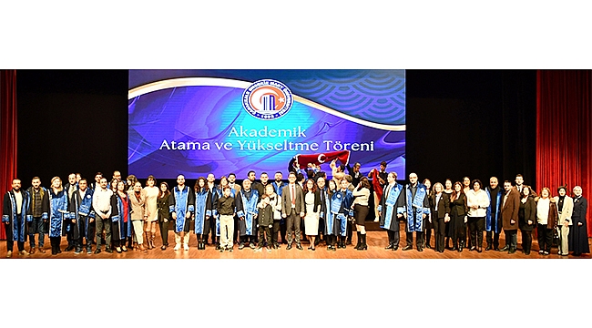 ÇOMÜ'DE BAŞARI VE GURUR GÜNÜ 