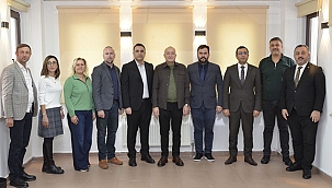 "STK'LAR SİYASİ PARTİLERİN BORAZANLIĞINI YAPMAMALI"