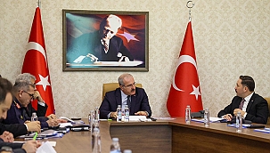 VALİ TORAMAN BİGA'DA ASAYİŞ VE GÜVENLİK TOPLANTISI GERÇEKLEŞTİRDİ