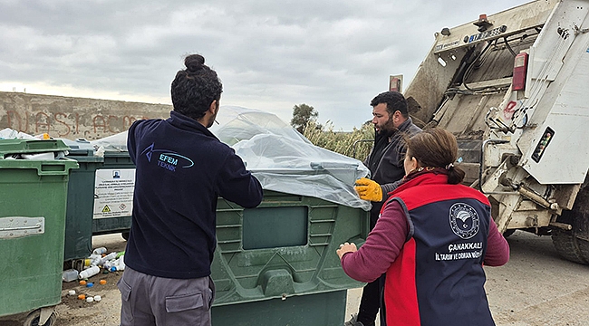 ÇANAKKALE'DE 8 YILDA 45 BİN KİLOGRAM ZİRAİ İLAÇ AMBALAJ ATIĞI TOPLANDI